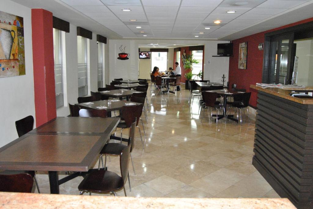 Hotel Alameda Express Matamoros  Eksteriør billede
