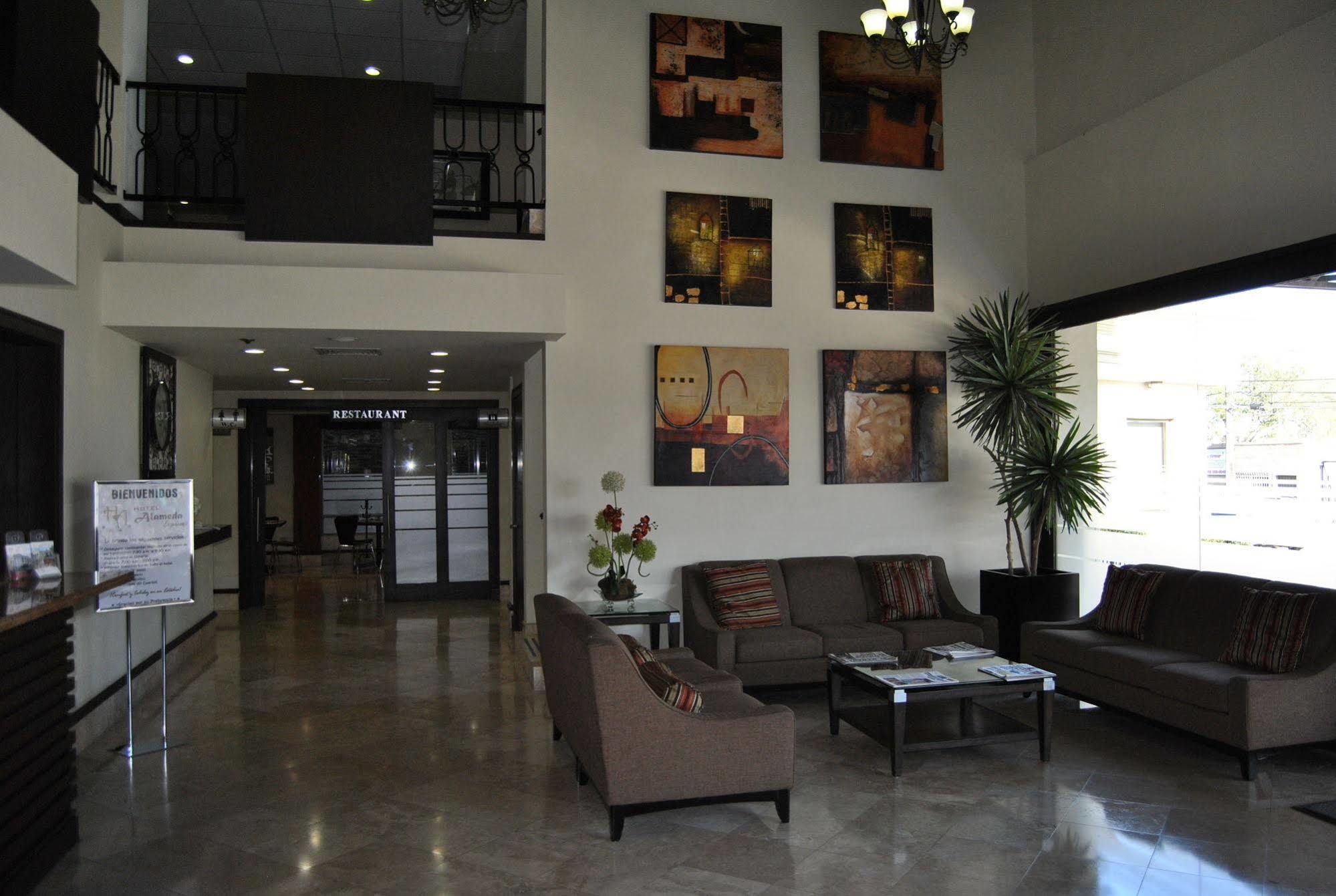 Hotel Alameda Express Matamoros  Eksteriør billede